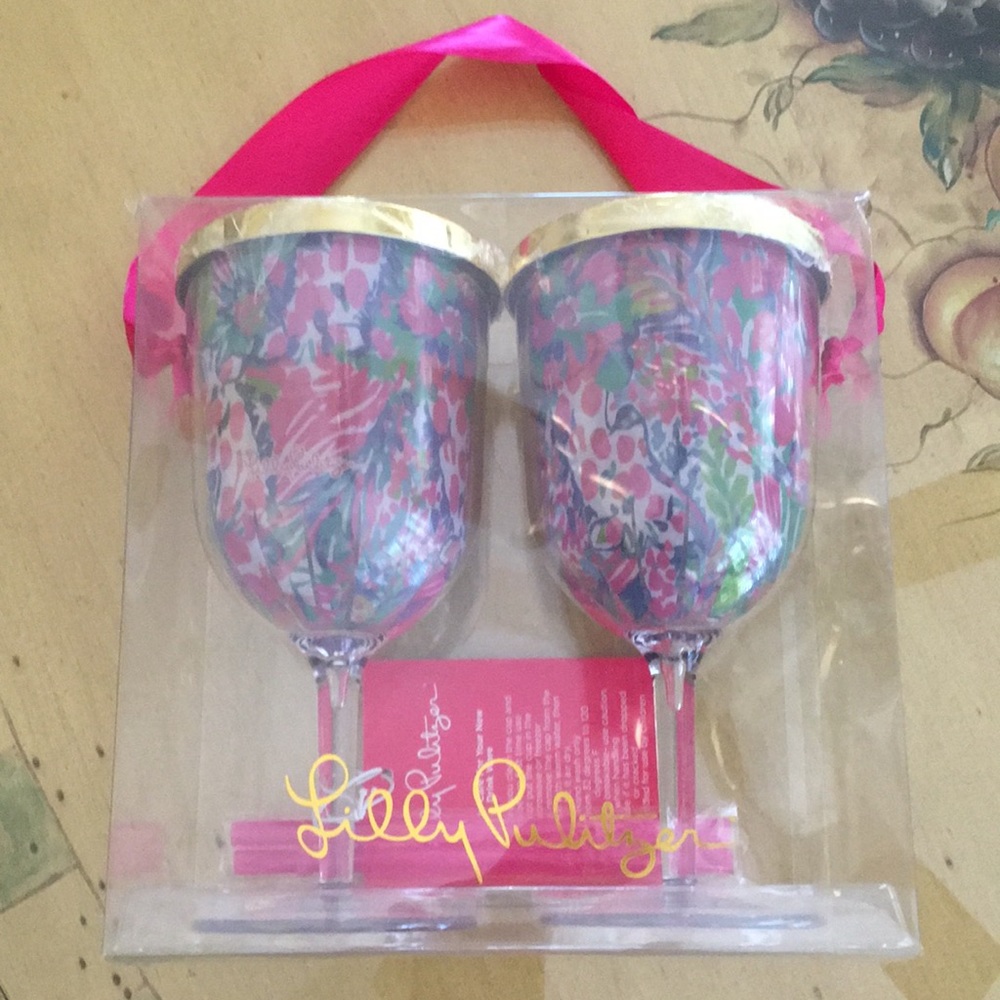 NWT Lilly Pulitzer 2 Wine Glasses Gumbo Limbo